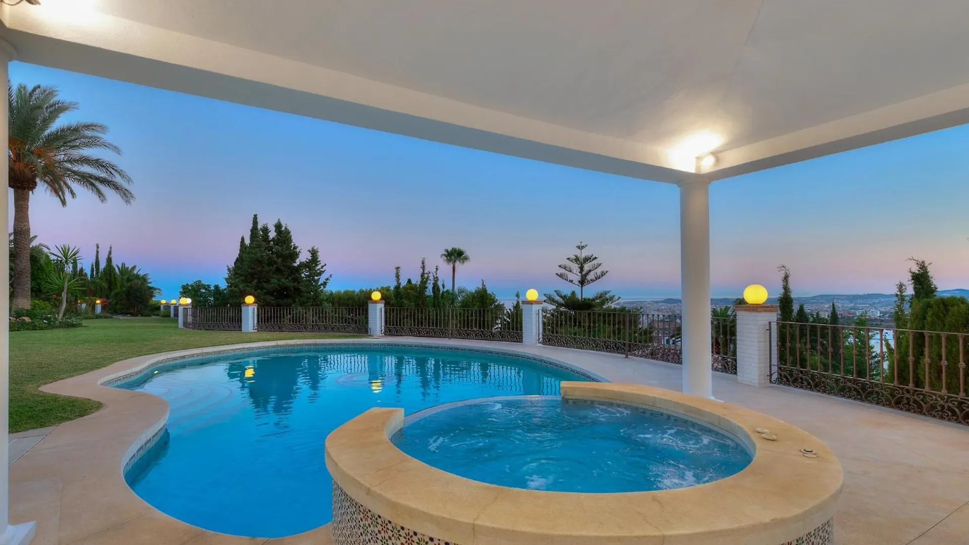 Colina Del Mar Villa Benalmadena 0*,  Spain
